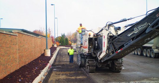 asphalt paving contractors